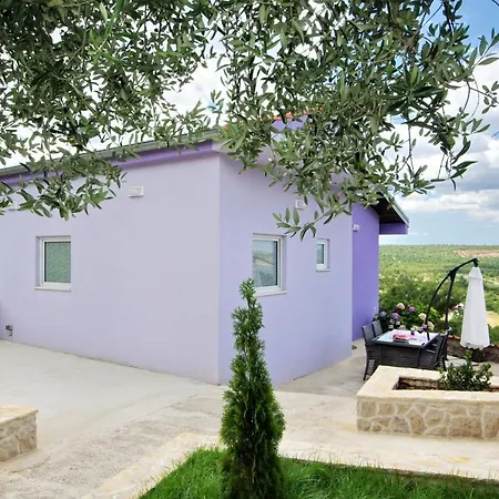 Holiday home Paulin